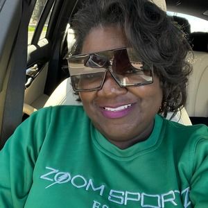 Meet your Posher, Taina